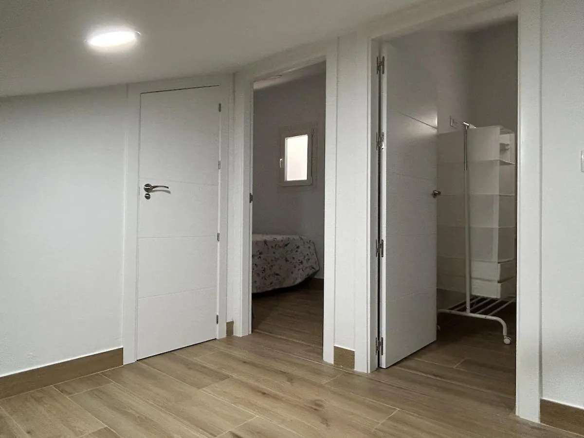 Cozy Duplex 2 Bedrooms Apart - 200M To La Barrosa Beach ノボ・サンクティ・ペトリ 0*,  スペイン